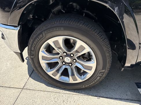 Used 2022 RAM 1500 Limited AWD/4WD image 11