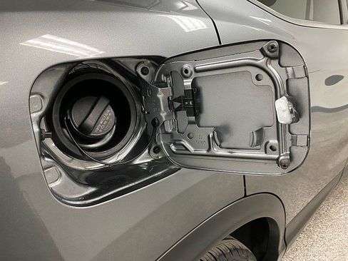 Used 2021 Nissan Rogue Sport SV image 14