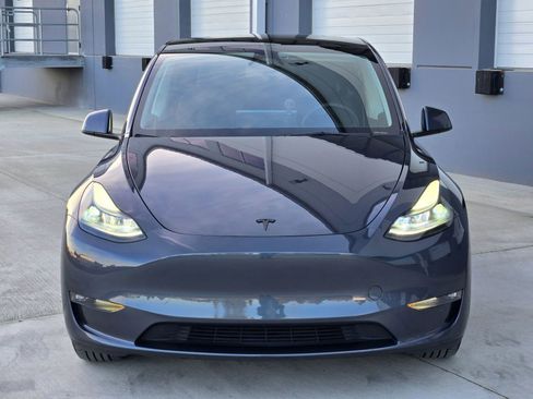 Used 2023 Tesla Model Y Long Range image 3