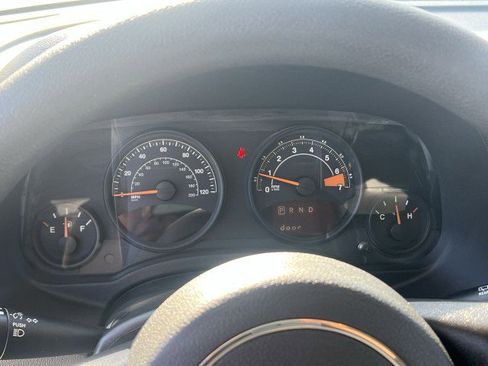 Used 2015 Jeep Patriot Sport w/ Power Value Group FWD image 12