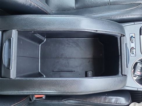 Used 2019 Toyota Highlander Limited image 21