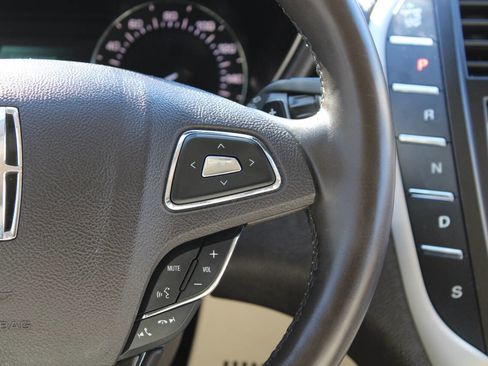 Used 2018 Lincoln MKC Select w/ Select Plus Package image 42