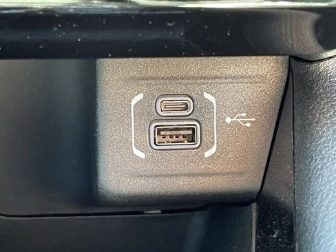 Used 2024 Jeep Compass Limited image 36