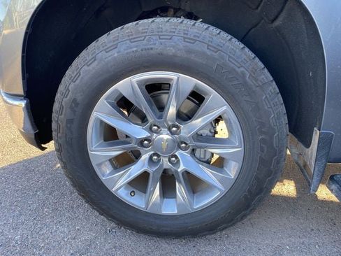 Used 2020 Chevrolet Silverado 1500 LTZ w/ LTZ Premium Package image 7