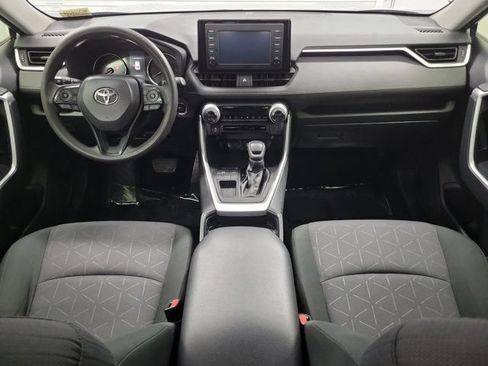 Used 2019 Toyota RAV4 XLE FWD image 14