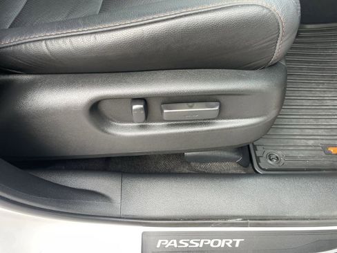 Used 2025 Honda Passport TrailSport image 35