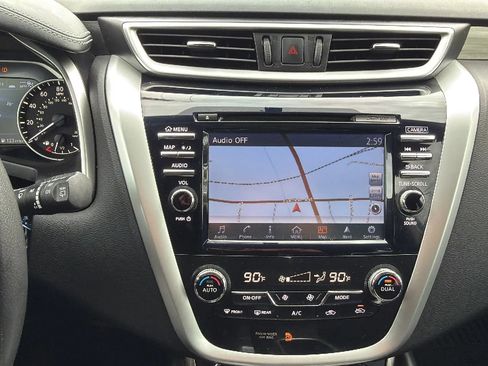 Used 2018 Nissan Murano SV w/ Premium Package FWD image 18