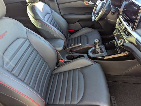 Used 2022 Kia Forte GT image 13