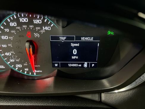 Used 2019 Chevrolet Trax LT w/ LT Convenience Package AWD/4WD image 13