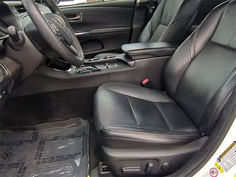Used 2016 Toyota Avalon XLE Premium image 17