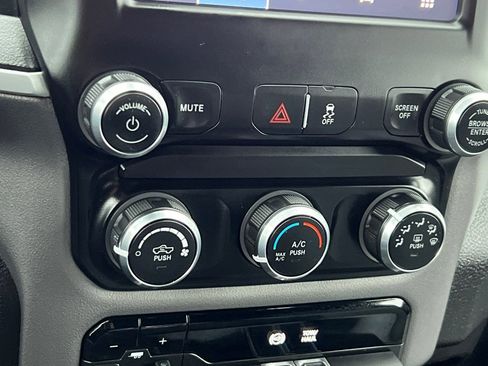 Used 2023 RAM 2500 Big Horn w/ Level 1 Equipment Group image 19