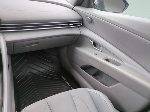 Certified 2023 Hyundai Elantra SEL FWD image 14