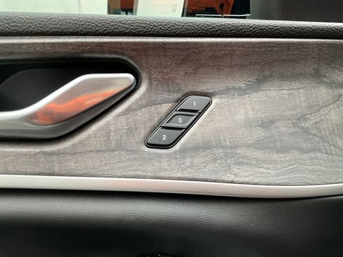 Used 2023 Jeep Grand Cherokee L Limited image 14