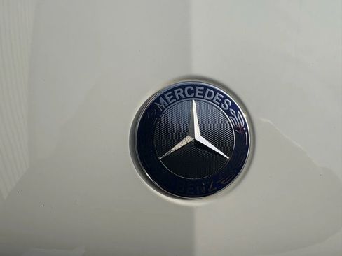 Used 2010 Mercedes-Benz GLK 350 4MATIC image 26