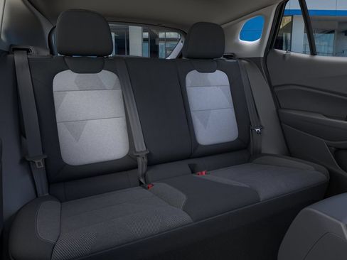 New 2026 Chevrolet Trax LS w/ LS Convenience Package FWD image 17