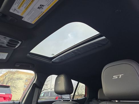 New 2026 Buick Envista Sport Touring image 23