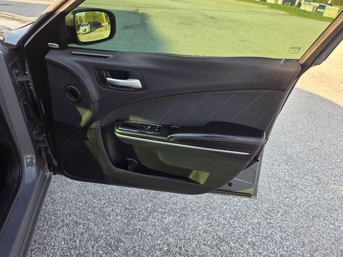 Used 2018 Dodge Charger SXT Plus image 21