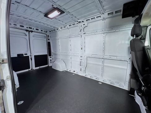 New 2026 RAM ProMaster 3500 w/ Convenience Group FWD image 25