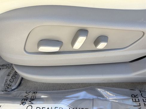 Certified 2023 Cadillac XT5 Premium Luxury image 21