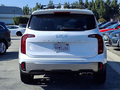 Certified 2025 Kia Telluride S FWD image 4