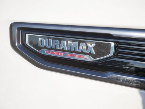 Used 2022 GMC Sierra 1500 AT4 w/ AT4 Premium Package AWD/4WD image 10