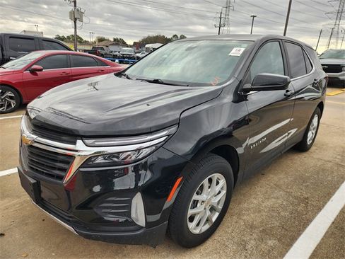 Used 2022 Chevrolet Equinox LT image 3