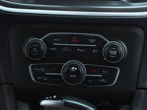 Used 2022 Dodge Charger R/T RWD image 27