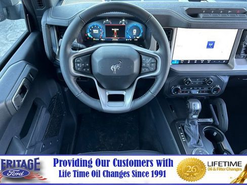 New 2025 Ford Bronco Outer Banks w/ Sasquatch Package image 14