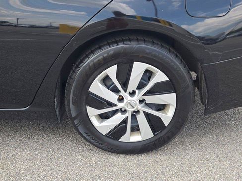Used 2020 Nissan Altima 2.5 S FWD image 11