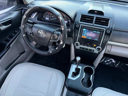 Used 2012 Toyota Camry LE image 43