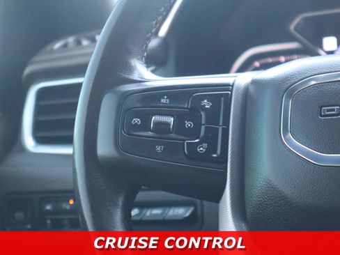 Used 2021 GMC Yukon Denali w/ Denali Premium Package AWD/4WD image 15