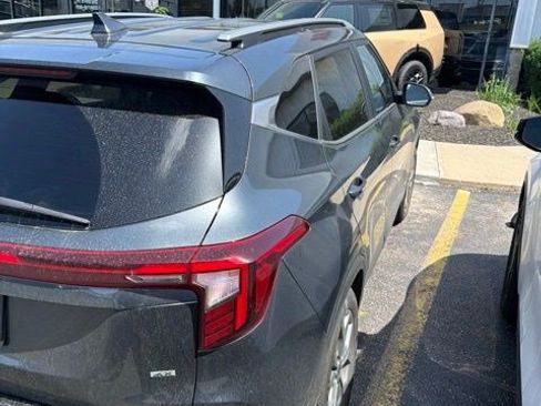 Used 2024 Kia Seltos S AWD/4WD image 3