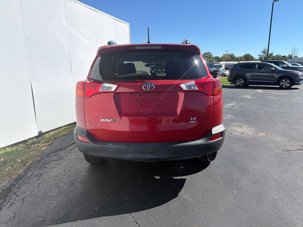 Used 2015 Toyota RAV4 LE AWD/4WD image 8
