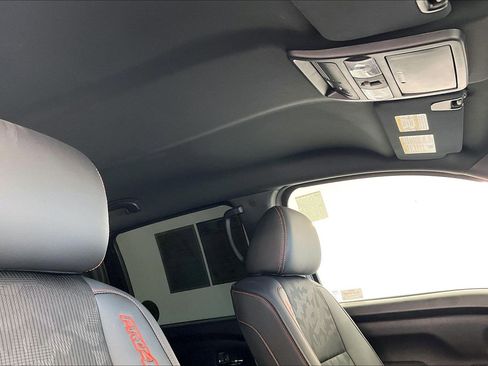 Used 2021 Nissan Titan PRO-4X image 24