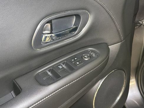 Used 2021 Honda HR-V EX-L image 19