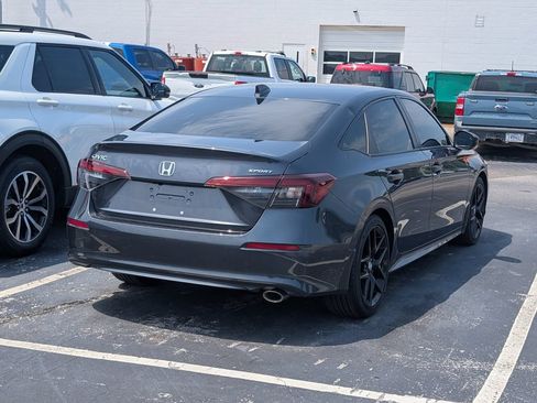 Used 2025 Honda Civic Sport image 3