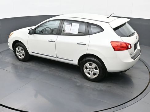 Used 2011 Nissan Rogue S image 46