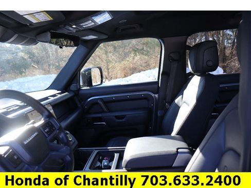 Used 2024 Land Rover Defender 110 X image 24