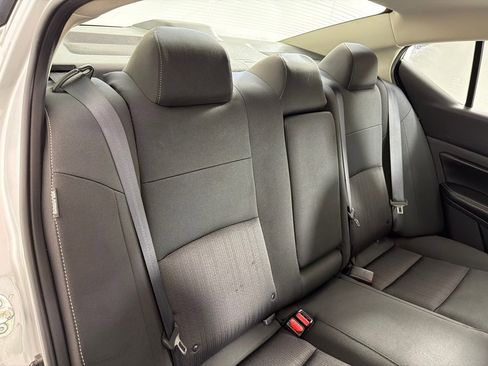 Used 2022 Nissan Altima 2.5 SV image 21