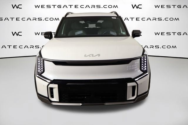 Certified 2024 Kia EV9 GT-Line AWD/4WD image 2