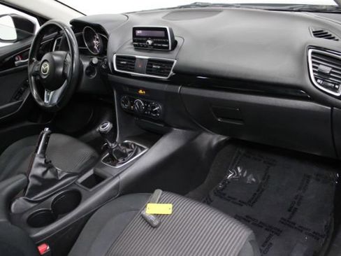 Used 2014 MAZDA MAZDA3 i Touring image 23