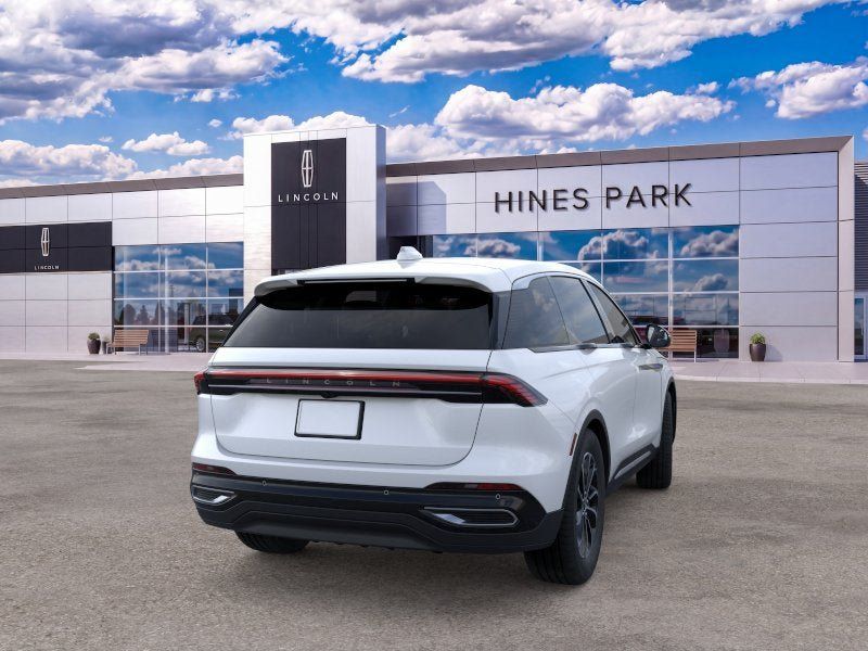 New 2026 Lincoln Nautilus Premier AWD/4WD image 8