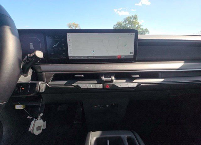 Certified 2024 Kia EV9 Light Long Range RWD image 11