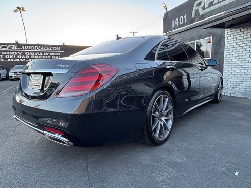 Used 2018 Mercedes-Benz S 560 4MATIC Sedan image 32