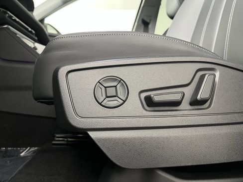 Used 2025 Audi Q5 Premium Plus w/ Premium Plus image 13