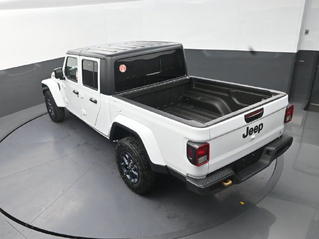 New 2026 Jeep Gladiator Sport AWD/4WD image 14