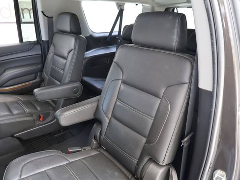 Used 2019 GMC Yukon XL Denali w/ Open Road Package AWD/4WD image 22