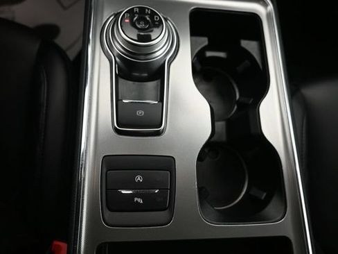 Certified 2024 Ford Edge Titanium AWD/4WD image 17