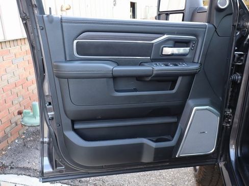 Used 2025 RAM 2500 Laramie image 10