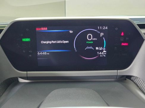 Certified 2025 Subaru Solterra AWD/4WD image 27
